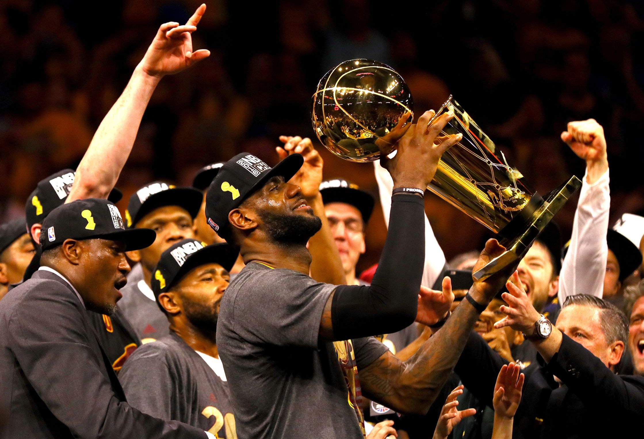 关于球星爆发!NBA2K赛场再现神级操作的信息 关于球星爆发!NBA2K赛场再现神级操作的信息