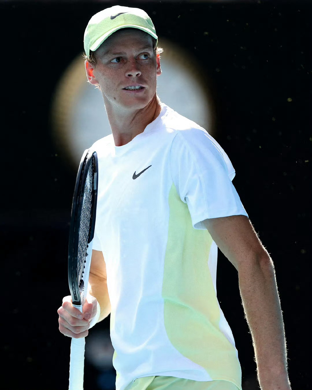 关于年终总决赛逆转戴维斯杯，辛纳扛起全队的信息