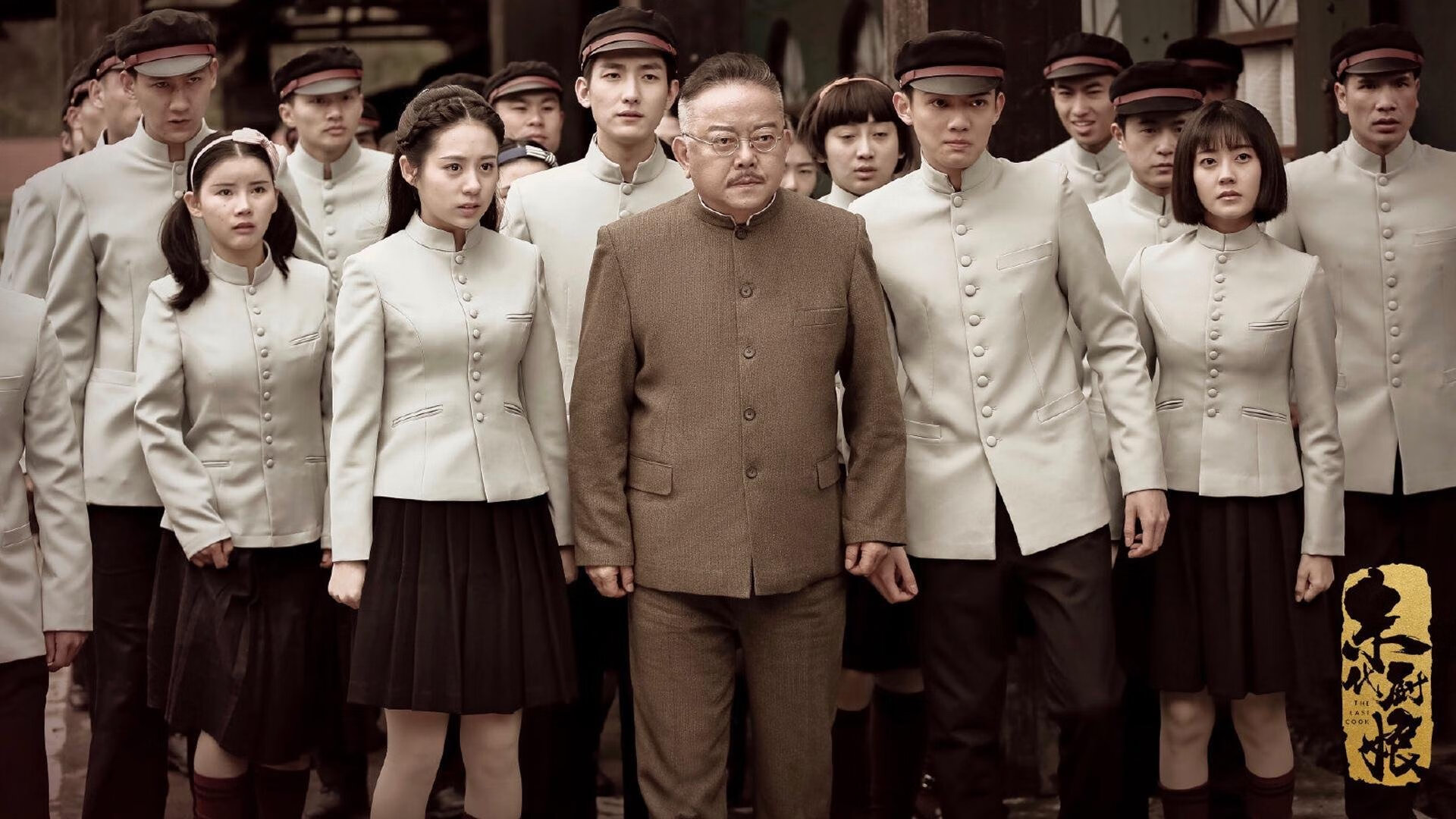 爱游戏官方入口-15分惊天逆转！德罗赞致命跳投刺穿深圳，马刺末节上演逆转奇迹