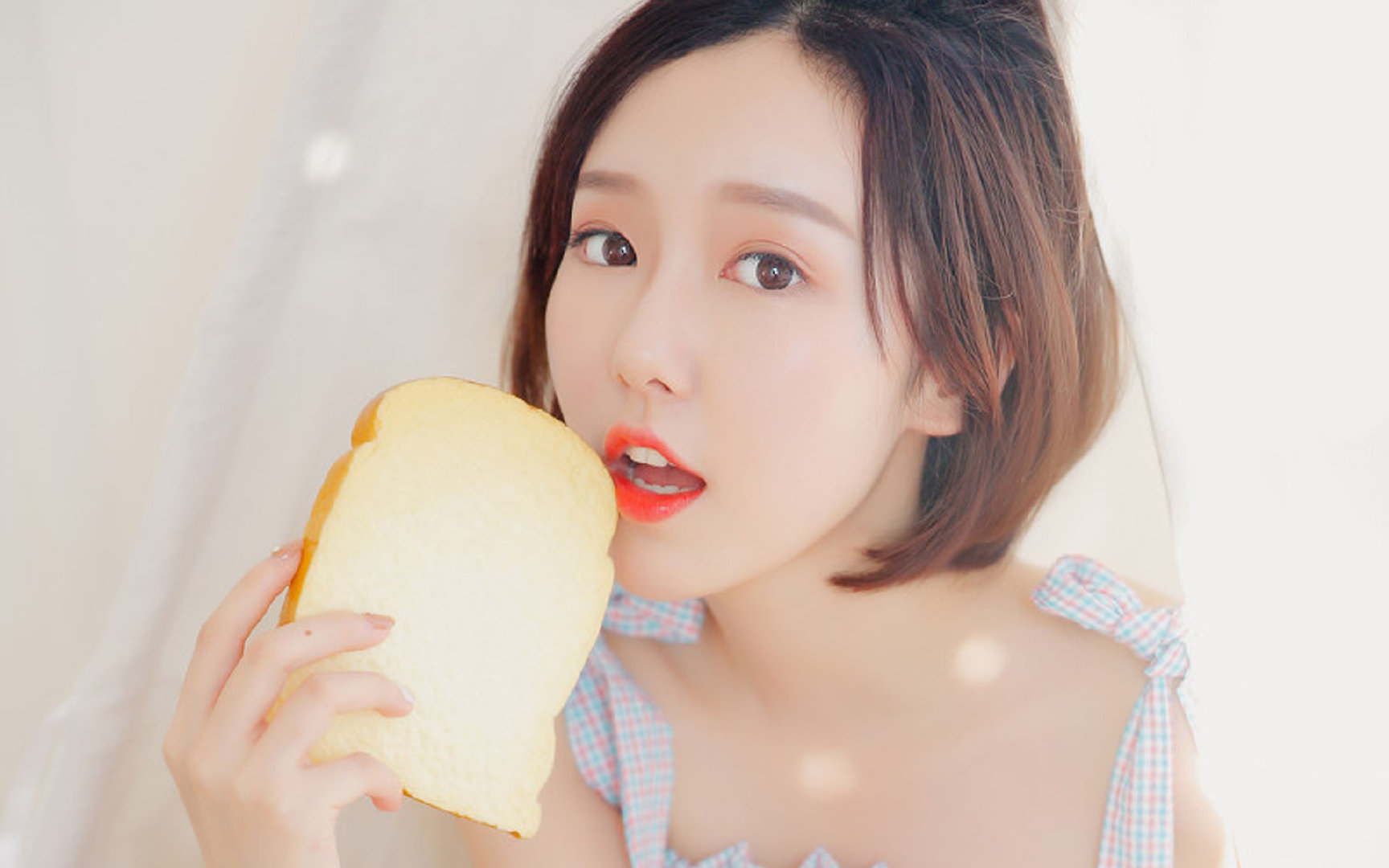 银箭战术完胜迈凯伦，维斯塔潘用恐怖圈速证明王者无需诡计