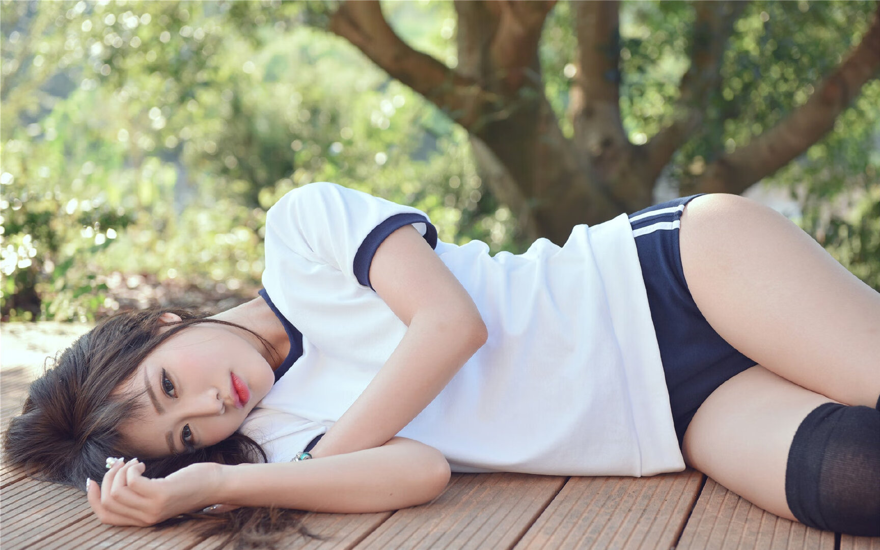 爱游戏tv-当足球的狂想曲遇见乒乓的诗篇，一场被分心的横扫