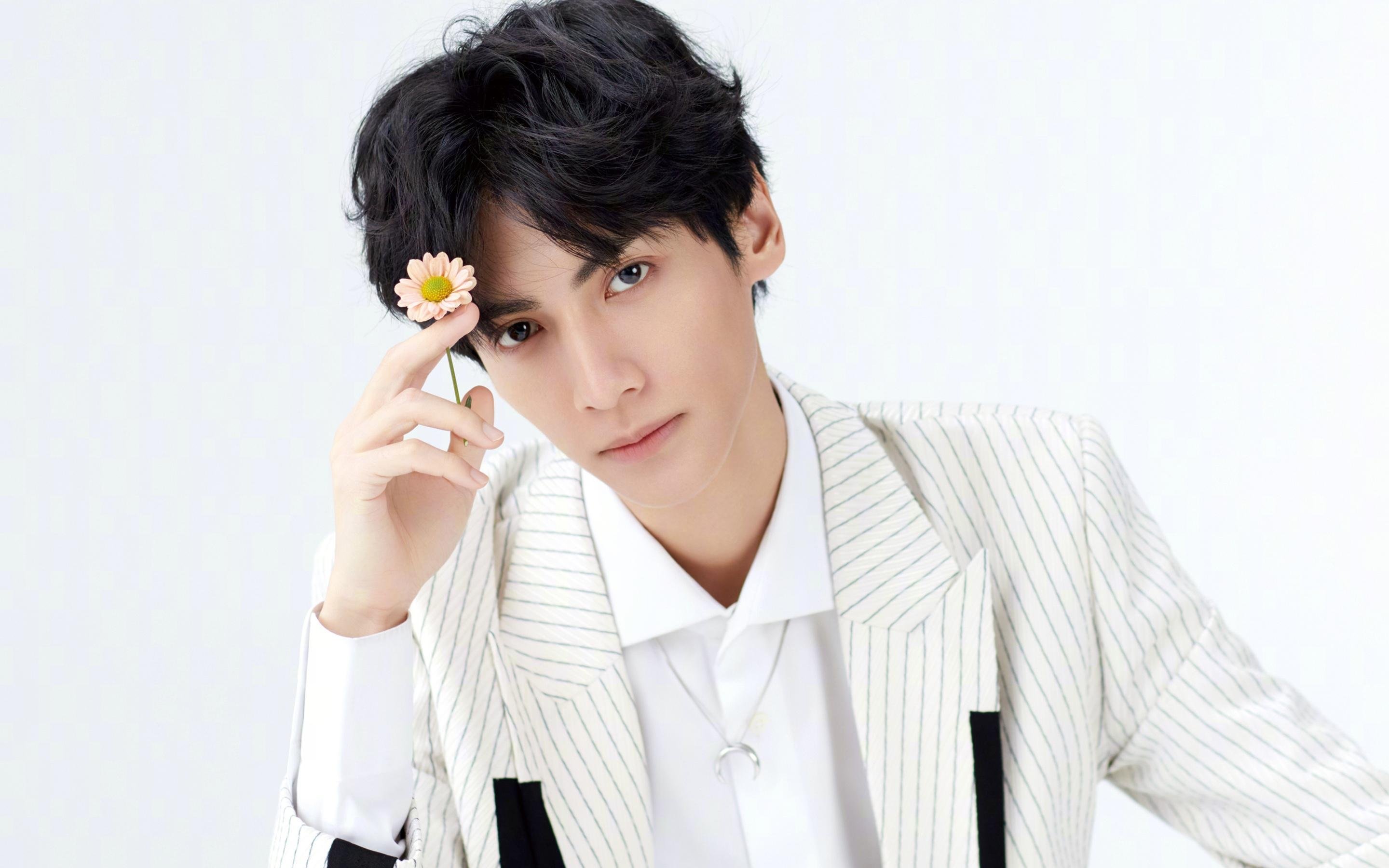 爱游戏下载-蓝黑风暴，欧冠之夜劳塔罗觉醒，国米颠覆银河战舰